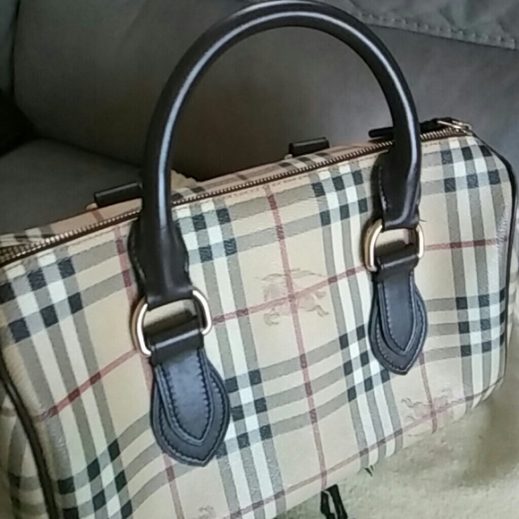 ⏫sold elsewhere⏫ Authentic Burberry bag - Picture 5 of 8